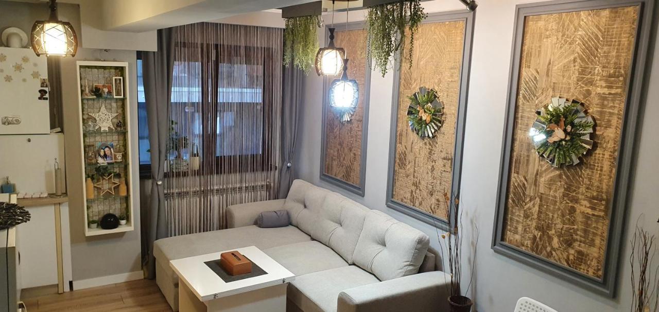 Tomis Apartamento *